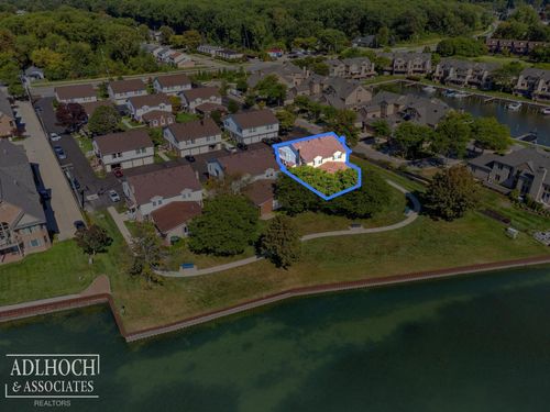 34764 E Lake Dr, Harrison Township, MI, 48045-3332 | Card Image