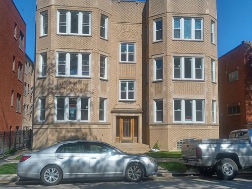 3-7307 S Bennett Ave, Chicago, IL, 60649-6708 | Card Image