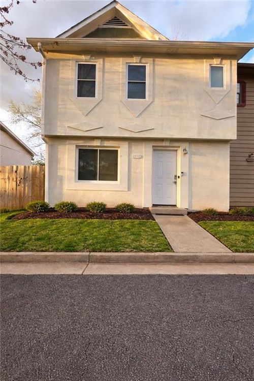 1952 Padgett Dr, Austell, GA, 30106-1864 | Card Image