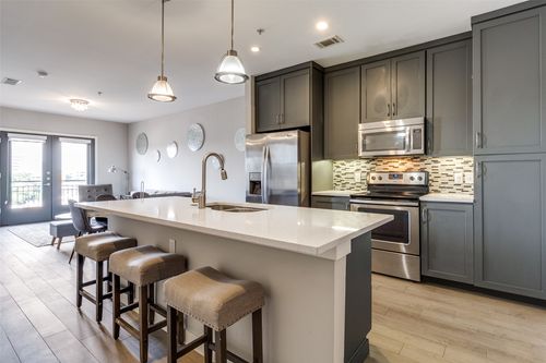 apt-405-5609 Smu Blvd, Dallas, TX, 75206-5099 | Card Image