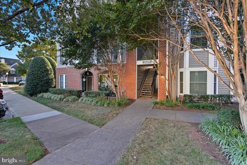 unit-301-20419 Riverbend Sq, STERLING, VA, 20165-4310 | Card Image