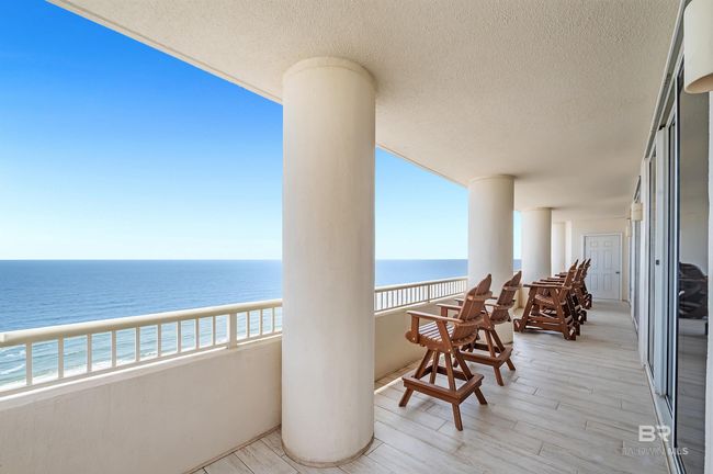 Balcony | Image 16