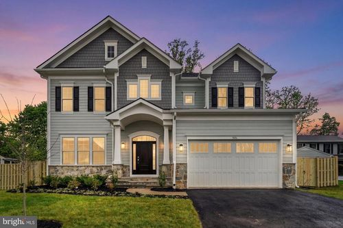 906 Frederick St Sw, VIENNA, VA, 22180-6450 | Card Image