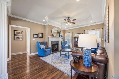 28298 Ferguson Ln, Toney, AL, 35773-5402 | Card Image