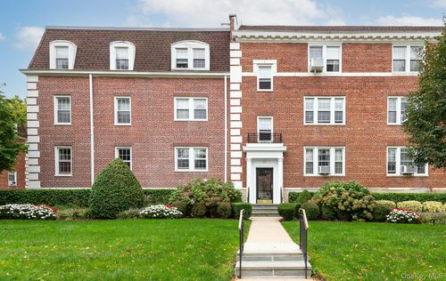 a2-26 Hamilton Pl, Hempstead, NY, 11550-6212 | Card Image