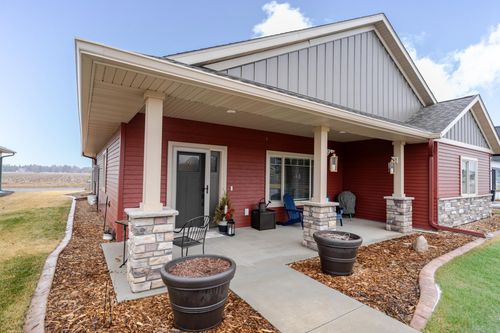 1922 Sandstone Loop S, Sartell, MN, 56377-4686 | Card Image