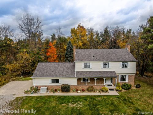 855 Townsend Rd, Addison Twp, MI, 48367-4323 | Card Image