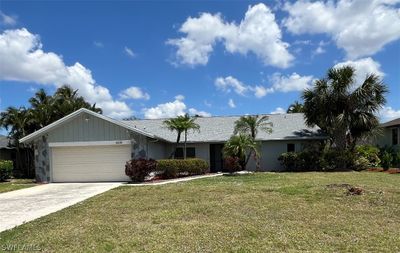 6036 Birnam Wood Lane, House other with 3 bedrooms, 2 bathrooms and null parking in Fort Myers FL | Image 2