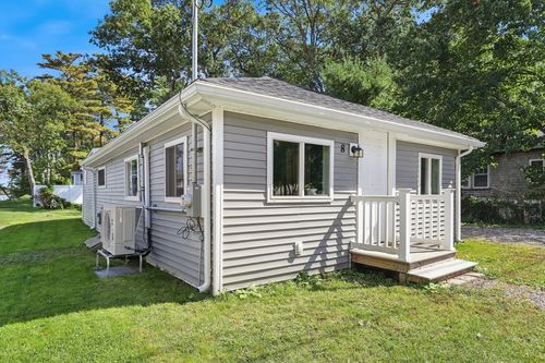 8 10th Ave, Halifax, MA, 02338-1312 | Card Image