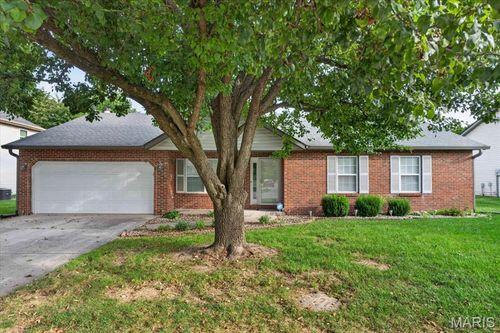 801 Green Haven Dr, Swansea, IL, 62226-1009 | Card Image