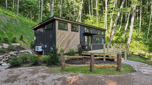 374 Triple Creek Dr, Cullowhee, NC, 28723-2590 | Card Image