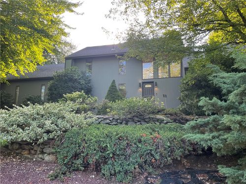 104 Alpine Estates Dr, Cranston, RI, 02921-3511 | Card Image