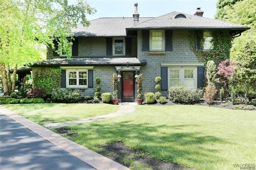 72 N Long St, Amherst, NY, 14221-5312 | Card Image