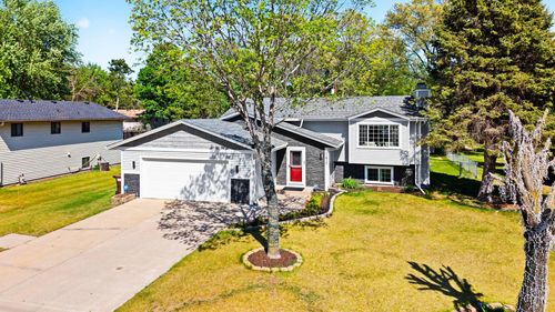11610 Louisiana Ave N, Champlin, MN, 55316-2840 | Card Image