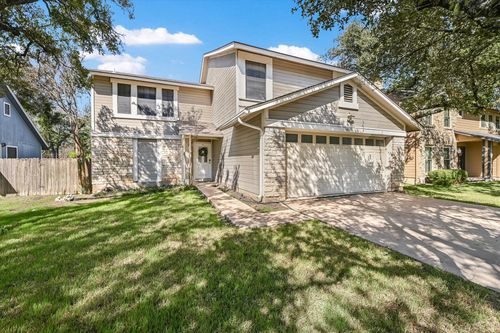 6808 Luckenbach Ln, Austin, TX, 78729-7550 | Card Image