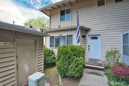 1347 Ne Jasmine Ln, Bremerton, WA, 98311-3764 | Card Image