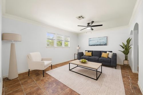 2321 Bendridge Trl, Austin, TX, 78744-5001 | Card Image