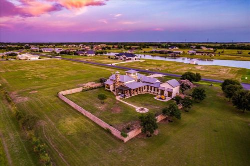 106 River Ranch Cir, Martindale, TX, 78655-3969 | Card Image