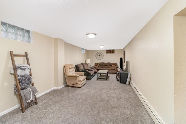 Lower Family Room | Image 18