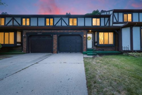 3309 Sunset Dr, Flint, MI, 48503-2363 | Card Image