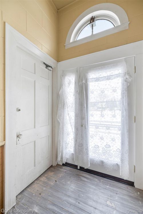 36950 Willow Rd, New Boston, MI, 48164-9523 | Card Image