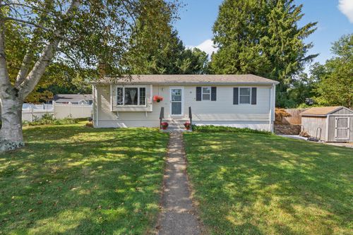 22 Evergreen St, Norwich, CT, 06360-1716 | Card Image