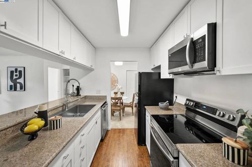 apt-222-1085 Murrieta Blvd, Livermore, CA, 94550-4119 | Card Image