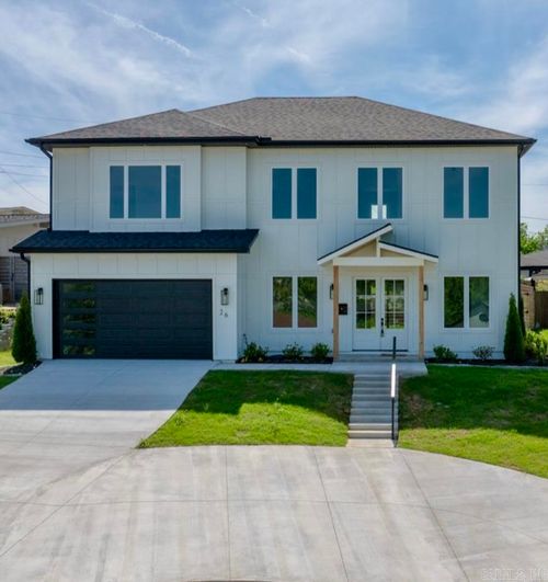 26 Lefever Ln, Little Rock, AR, 72227-3304 | Card Image