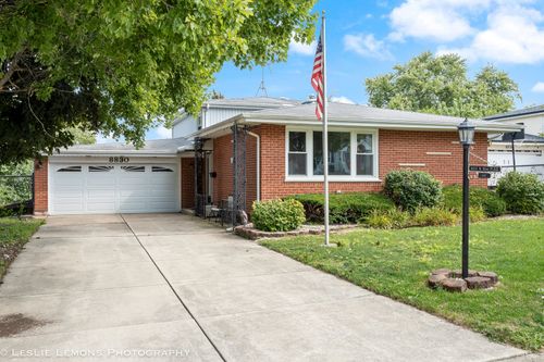 8830 W 92nd Pl, Hickory Hills, IL, 60457-1646 | Card Image