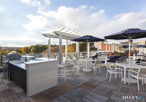 309-111b Morgan St, Stamford, CT, 06905-5529 | Card Image