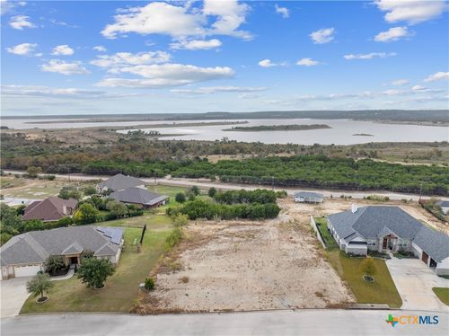 1926 Fall Creek Dr, Harker Heights, TX, 76548-8692 | Card Image