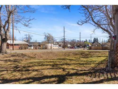 990 King St, Denver, CO, 80204-3113 | Card Image