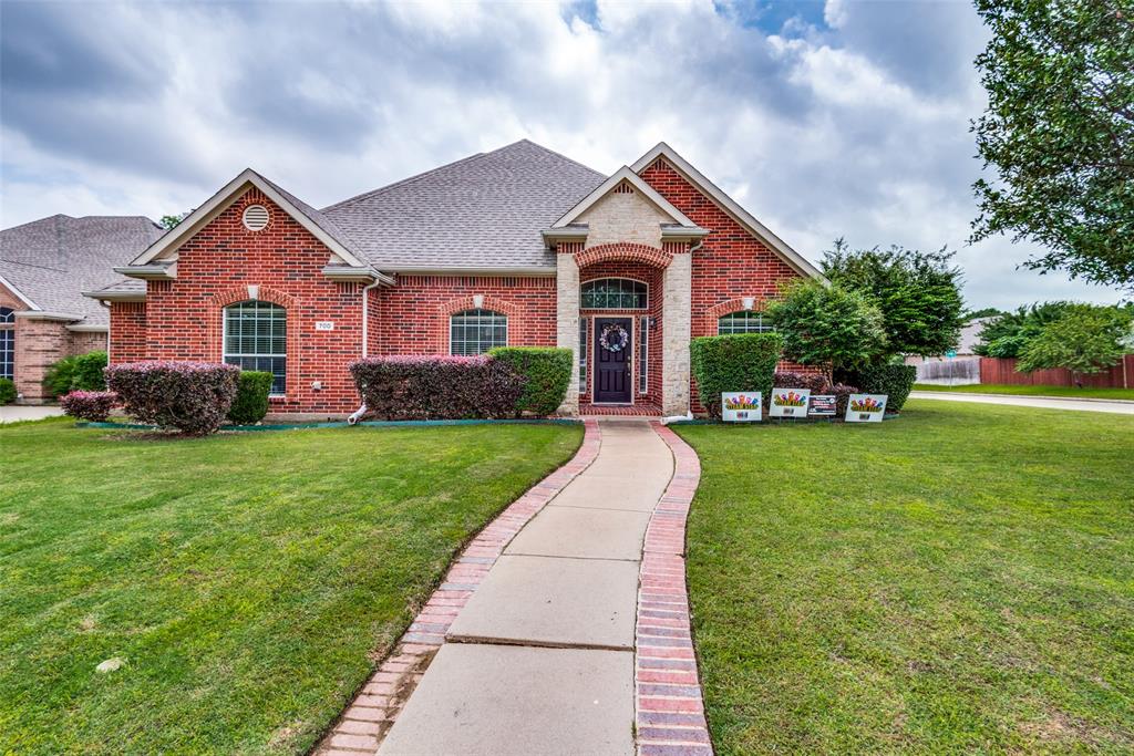 Dover Heights Trl, Mansfield, TX 76063