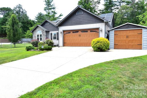302 Watson Rd, Arden, NC, 28704-8548 | Card Image