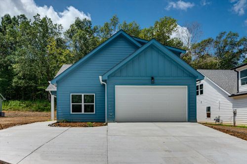 4813 Green Shanty Rd, Ooltewah, TN, 37363-9090 | Card Image
