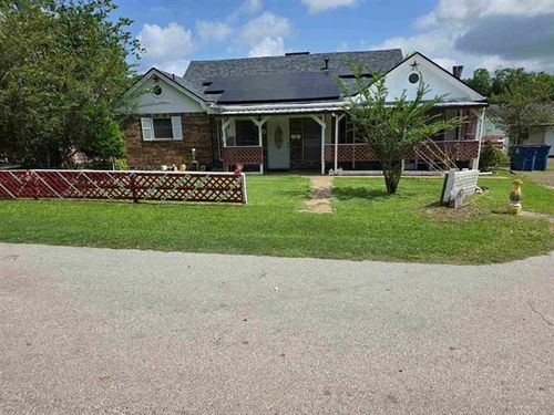 200 Rogers Ave, Henderson, TX, 75654-3915 | Card Image