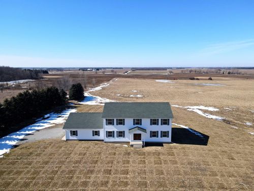 2649 Colwood Rd, Caro, MI, 48723-9792 | Card Image