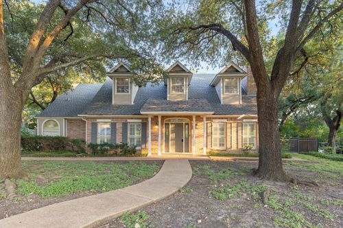 207 Westlane Cir, Woodway, TX, 76712-3186 | Card Image
