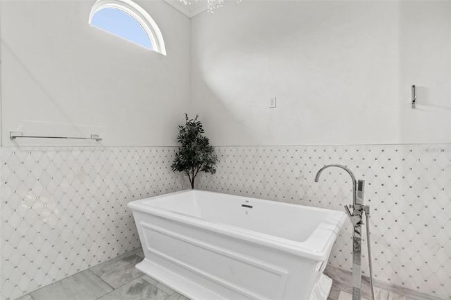 2819 Safe Harbor Dr, House other with 4 bedrooms, 5 bathrooms and null parking in Tampa FL | Image 41