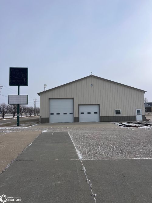 1723 Radiant Rd, Carroll, IA, 51401 | Card Image