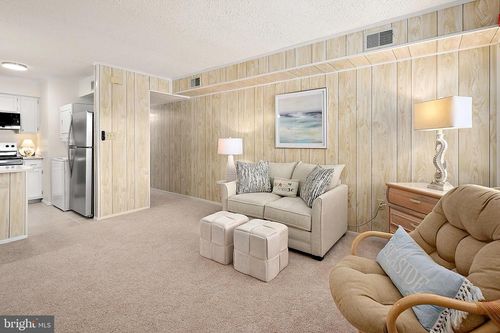 202a-8 121st St, OCEAN CITY, MD, 21842-4091 | Card Image