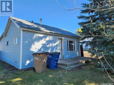 811 97 Th Ave, House other with 2 bedrooms, 1 bathrooms and null parking in Tisdale SK | Image 2