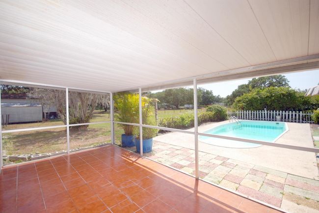 Large Screened Patio | Image 6
