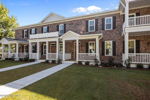 3905 Harkers Way, New Bern, NC, 28562-8447 | Card Image