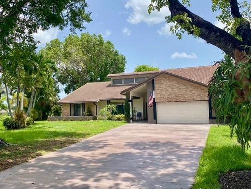 8924 Nw 47th Ct, Coral Springs, FL, 33067-1911 | Card Image