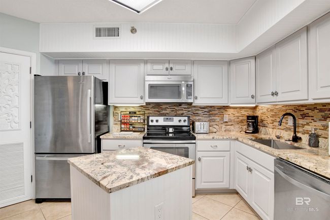 APT-906 - 24770 Perdido Beach Blvd, Condo with 3 bedrooms, 2 bathrooms and null parking in Orange Beach AL | Image 7