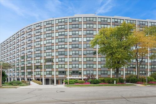 10-j-1630 Sheridan Rd, Wilmette, IL, 60091-1835 | Card Image