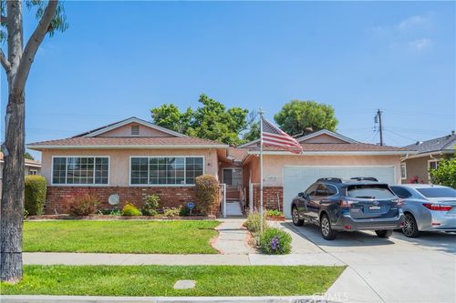 10515 Acoro St, Bellflower, CA, 90706-7101 | Card Image