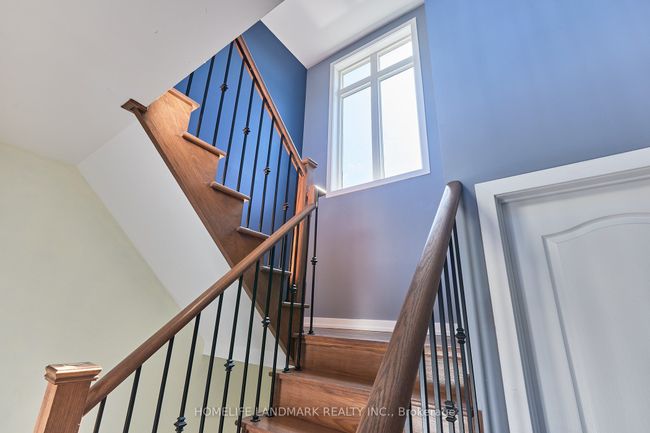 1102 - 65 Lindcrest Manor, Condo with 3 bedrooms, 3 bathrooms and 2 parking in Markham ON | Image 26