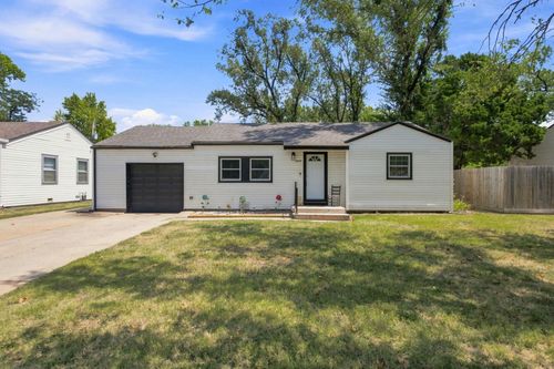 2422 S Everett St, Wichita, KS, 67217-1720 | Card Image
